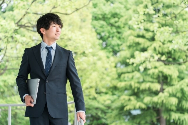 公務員を辞めたいあなた✋相談に乗ります 公務員→民間転職で、やりがいのある人生にしませんか？ イメージ1