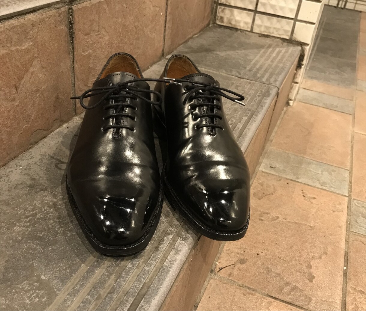 仕事・プライベートの大切な革製品磨きます！！ます 靴磨き・レザー磨きで革の育成をします！私物にもっと愛着を！ イメージ1