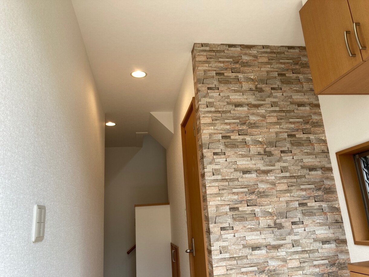 住宅の壁紙(クロス)のオススメお選びします 東証プライムグループ企業の現役商品企画職がお選びいたします。 イメージ2