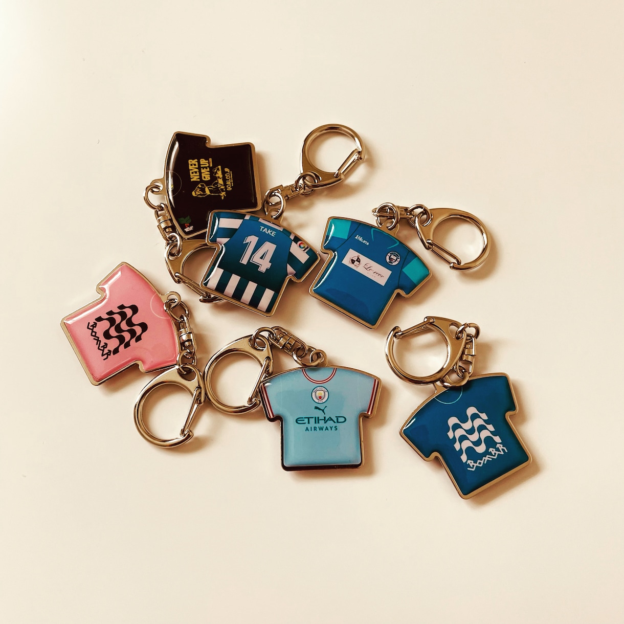 オリジナルユニフォームキーホルダーを製作します 名前や背番号、エンブレムまで再現します！ イメージ1