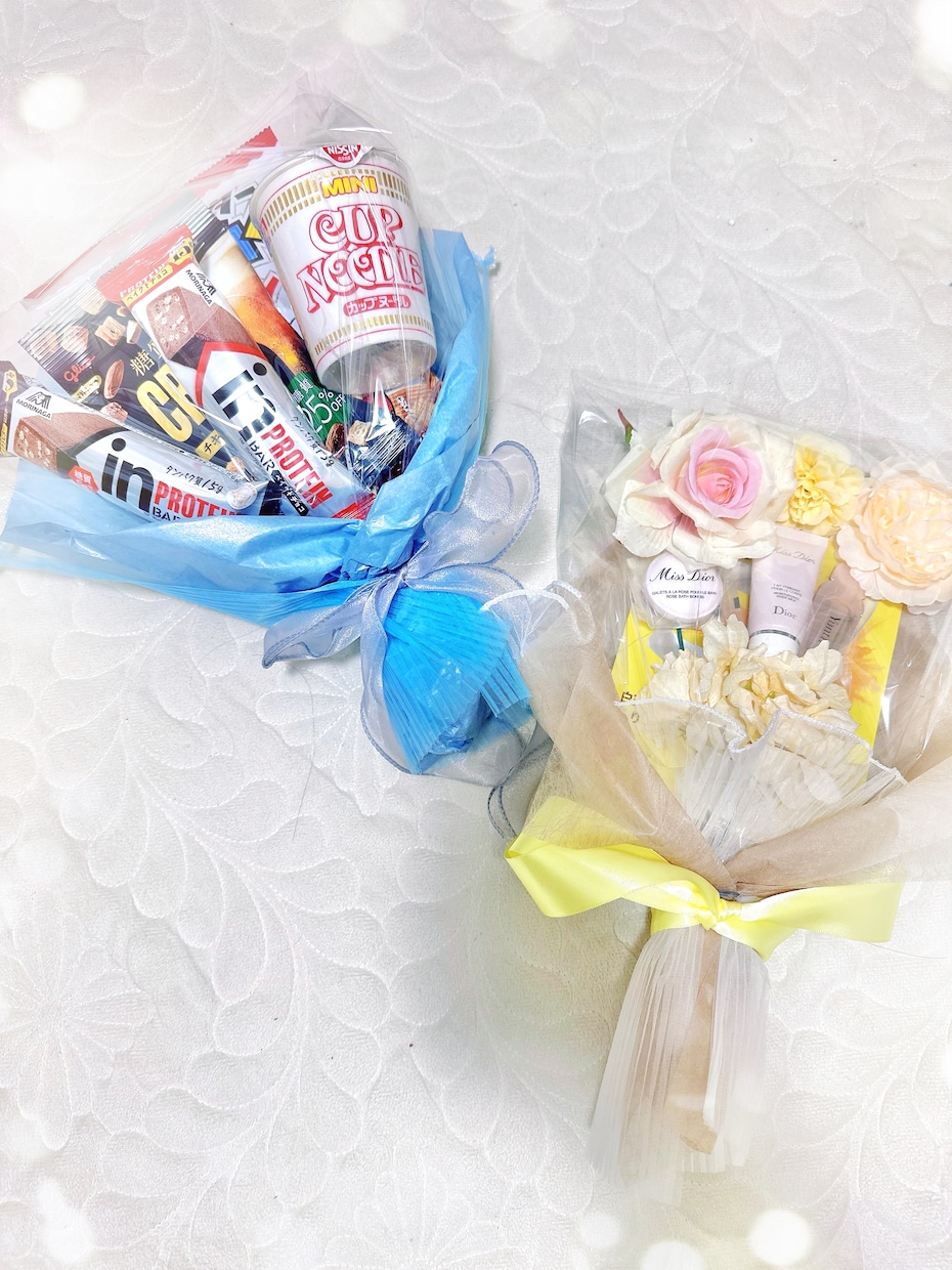 結婚式【コスメブーケ＆おつまみブーケ】作成します 結婚式、披露宴、二次会で使えるお揃いブーケ2点セット♪ イメージ4