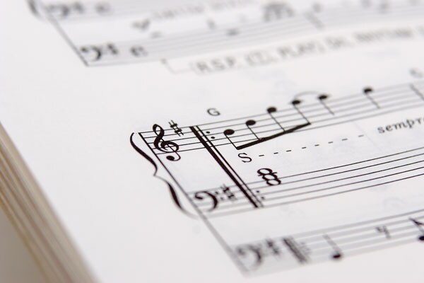 あなたの耳コピをサポート致します 弾きたい楽曲の譜面が無い方にコード譜を作成！ イメージ1