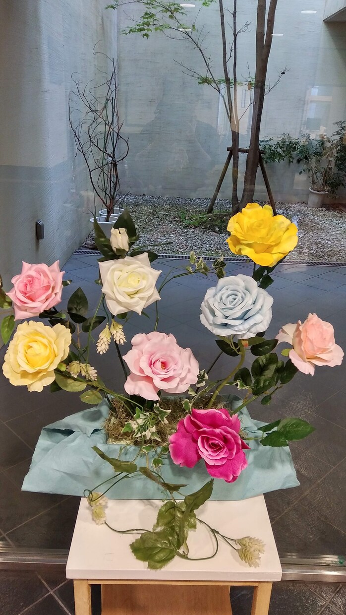 アーティフィシャルフラワーアレンジメント作成します 貴方のお好みの色、お花の種類、大きさで作成します。 イメージ6