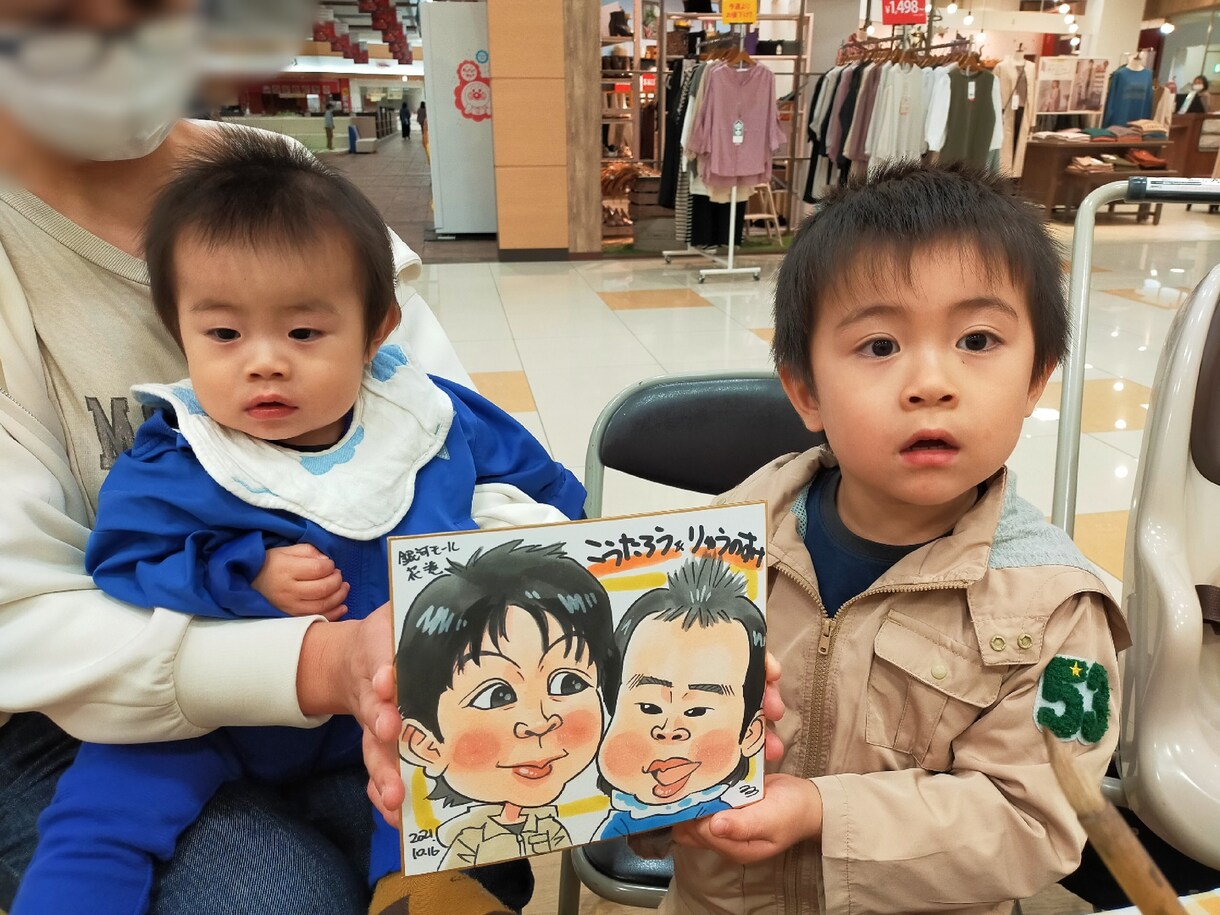 完全おまかせで手描きの似顔絵をお安く提供します 似顔絵をお急ぎの方、そこまでこだわった物を求めていない方へ イメージ3