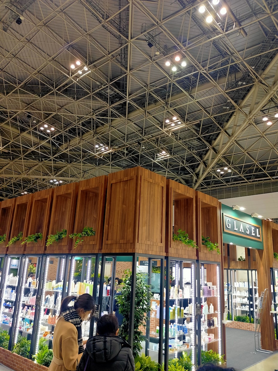 化粧品OEM相談ができます どこのOEMメーカーが最適か？フラットな目線でお答えします イメージ2