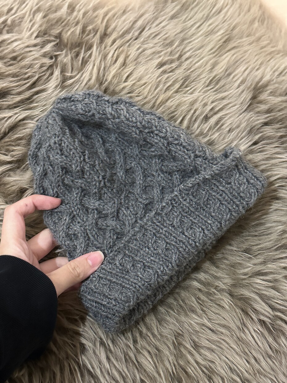 手編みの温もりをお届け！丁寧に編みます 思い出の糸の活用や、大切な方へのプレゼントに。 イメージ3