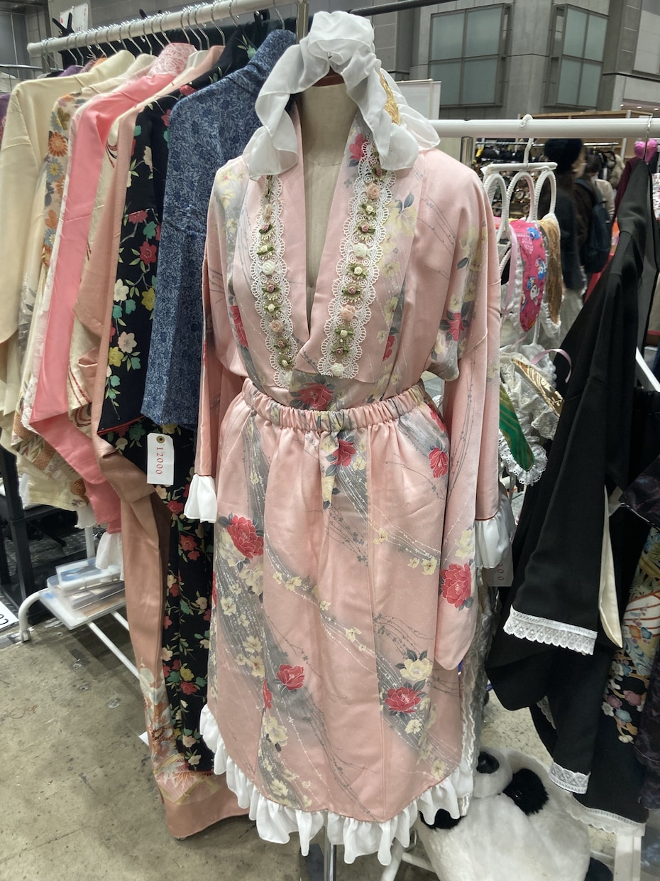 着物のリメイク致します お家で眠っている着物を2部式の新たなお洋服にリメイクします イメージ7