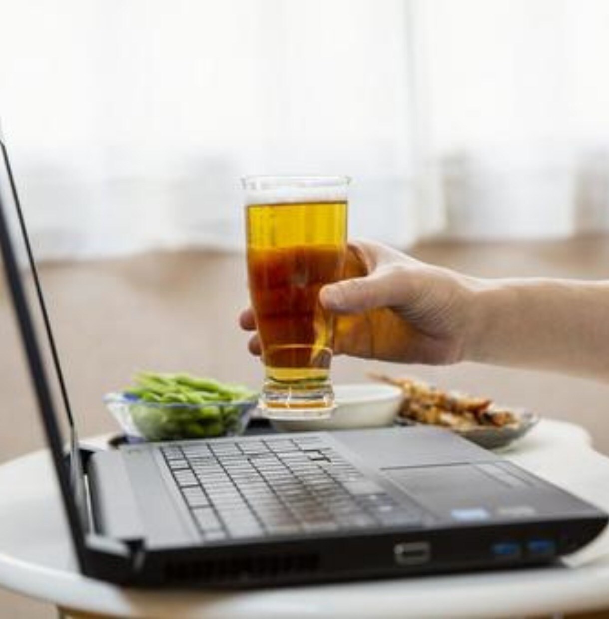 宅飲みで話し相手が欲しい方！お話聞きます 男性/女性/家飲み/晩酌/雑談/相談/悩み/孤独/人間関係 イメージ6