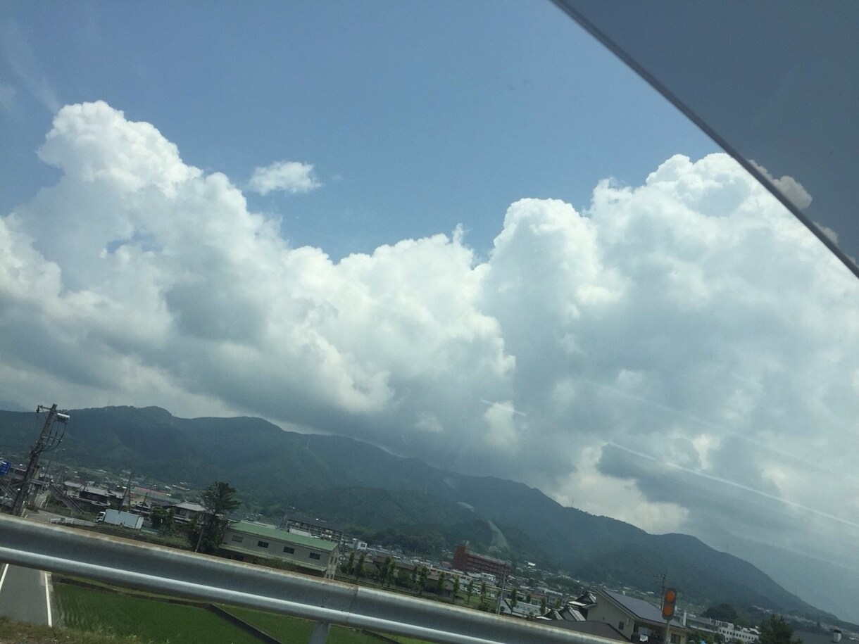 恋愛で悩んでる方の力になります 自分も経験があったからこそ、他の人の痛みがわかります。 イメージ1