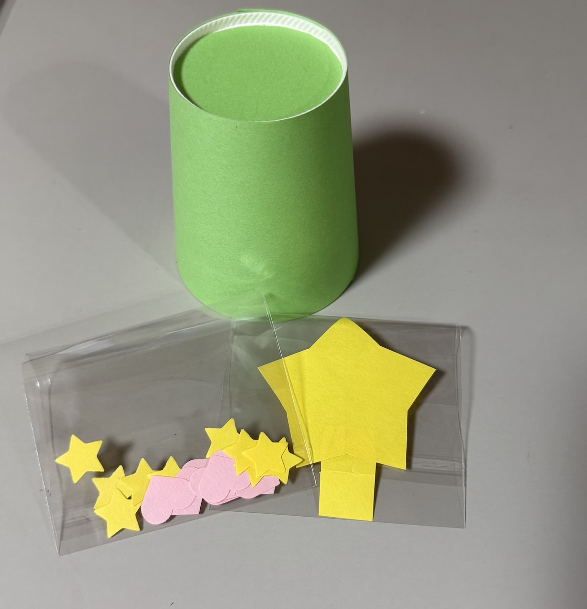 クリスマスツリーの製作キット作成します 保育士さん必見！飾ると可愛い！ イメージ4