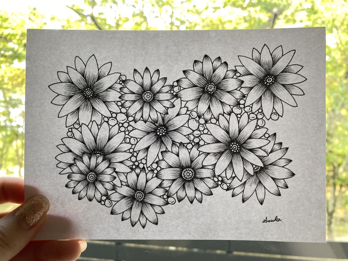 ゼンタングル風のお花の作品を描きます お家の中にアートを飾っ