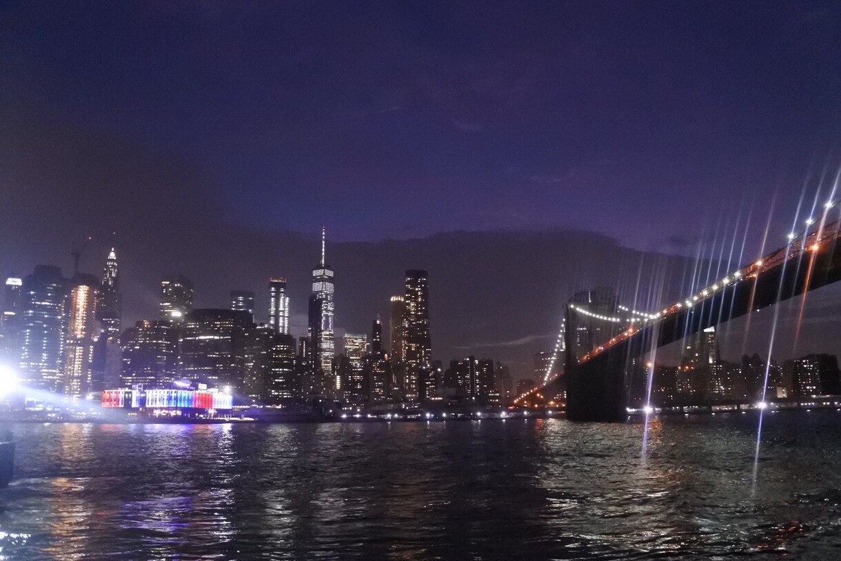 風景写真を撮影します 街並みや夜景などの写真を撮影します。 イメージ5