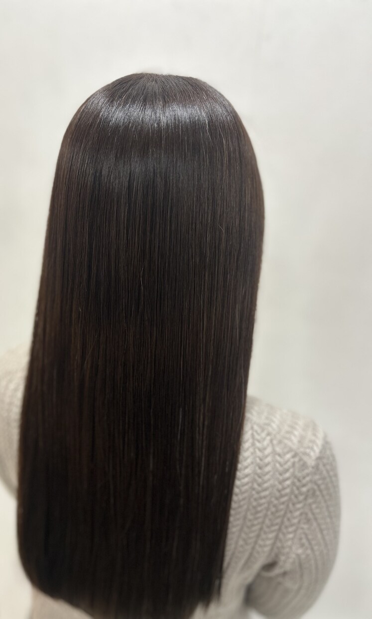 艶が復活するヘアケアを美容師が完全設計します 年齢とともにパサついた髪、正しいケアで見違えるほど変わります イメージ1