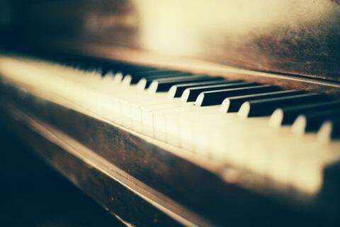 オリジナル曲の音入れなど臨機応変に対応します 音楽関係でお困りの方、力になります！ イメージ1