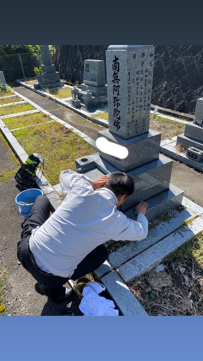 お墓の専門業者です。お墓の清掃お参り代行いたします 仏花・線香・ゴミ捨て。コミコミ価格でまごころ込めたサービス イメージ8