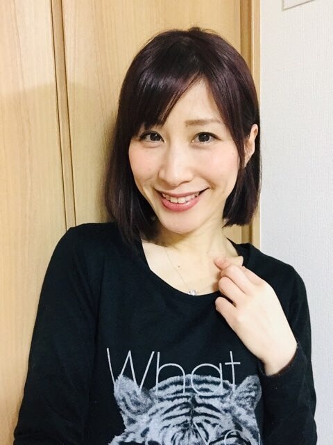 自撮り画像◆WEB広告,PR,SNS画像承ります 女性モデルによるスマホ自撮り＆簡単な画像加工、文字入れ可能！ イメージ5