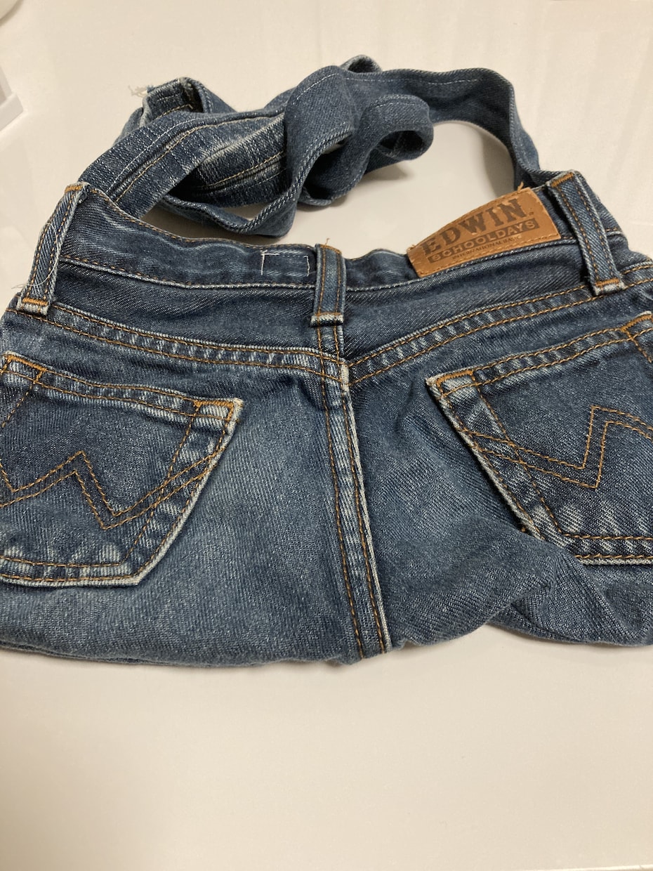 キッズ用のジーンズをバッグにしてお届けします 着られなくなった思い出をカバンとして残しませんか？ イメージ3