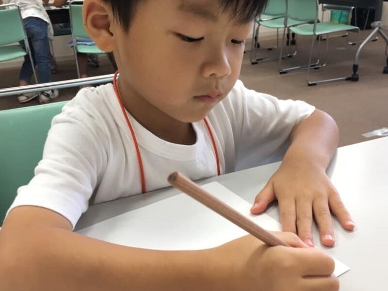 ポイントは3つで 正しいお箸の持ち方ができます 「何度注意しても直らない…」 イライラせずに解決しませんか？ イメージ10