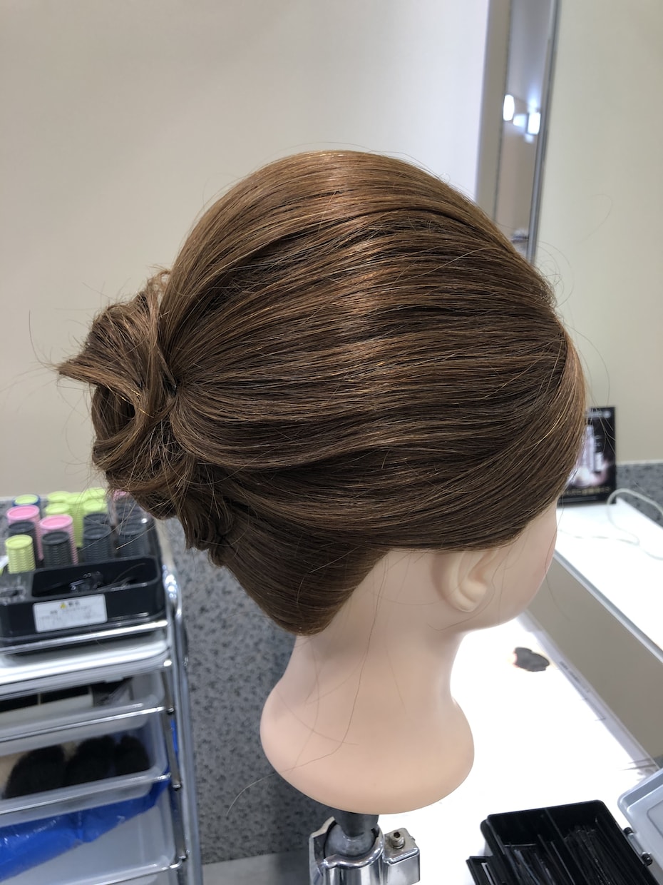 特別な日のヘアメイクサポート致します 一生残る思い出に一番綺麗な貴方になりましょう❕ イメージ3