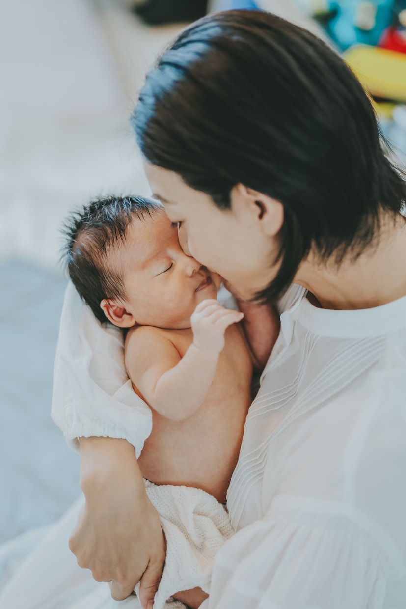 温かなナチュラルニューボーンをお撮りします ご自宅にてナチュラルで自然な親子の初々しい様子をお撮りします イメージ6