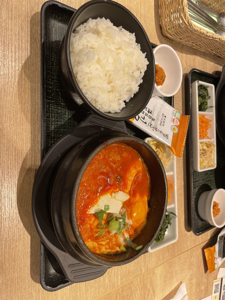 食べ物や風景を撮っています 綺麗に撮るよう心掛けています。 イメージ3