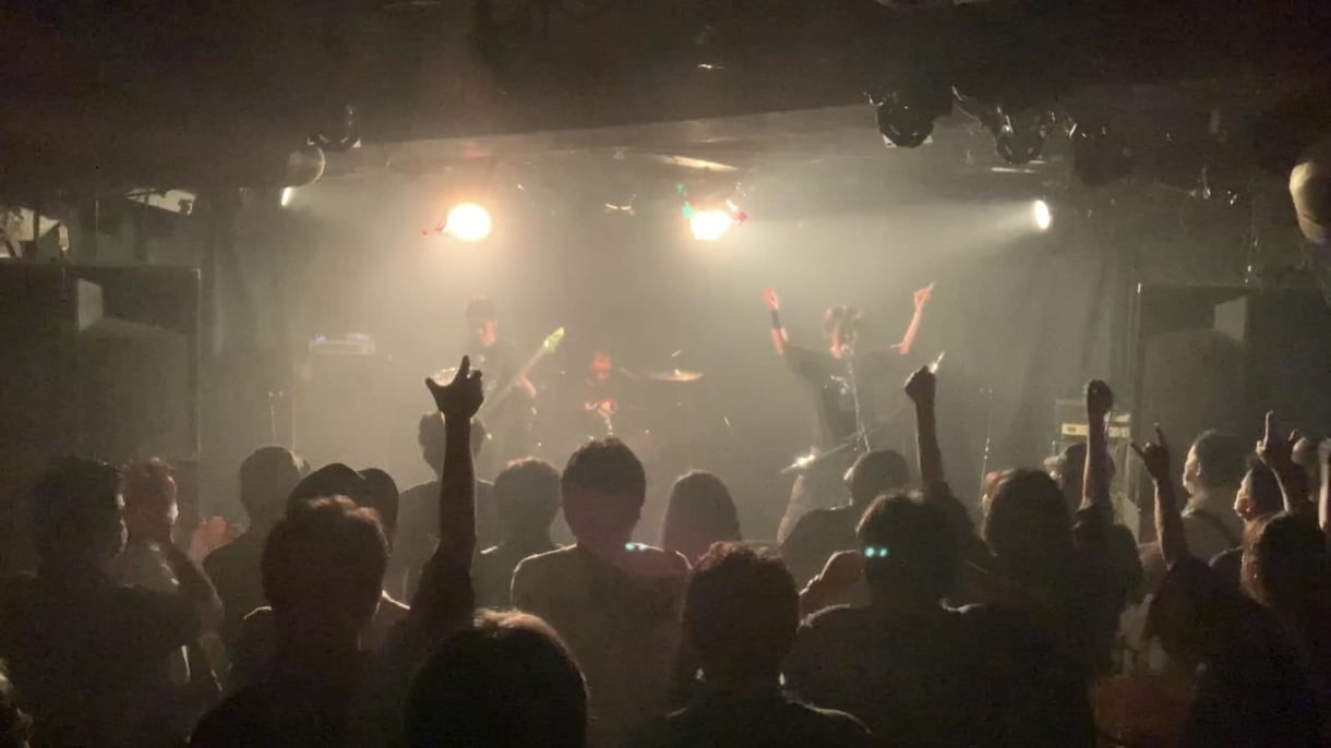 音楽ライブ映像をマルチカメラ編集します みどころをパンしてプロのようなライブ映像に！スマホ動画OK！ イメージ2