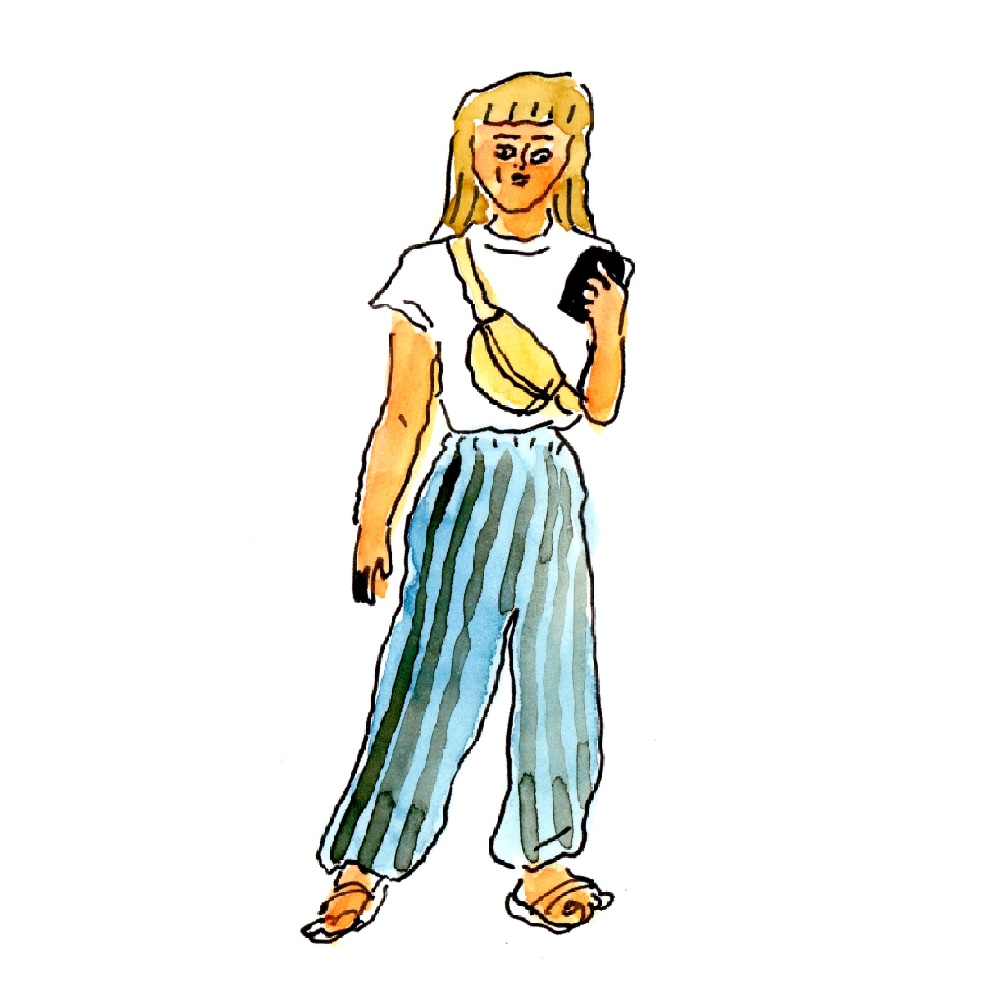 全身、立ち姿をかわいくイラストにします 雑誌などで活躍中のイラストレーターがイラストを描きます イメージ2