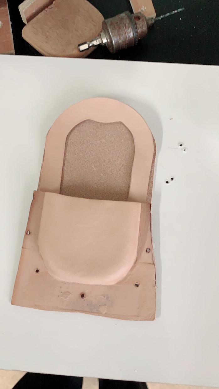 レザークラフト教えます 初めてだけど自分で革製品を作れるのかな？って方是非。 イメージ4