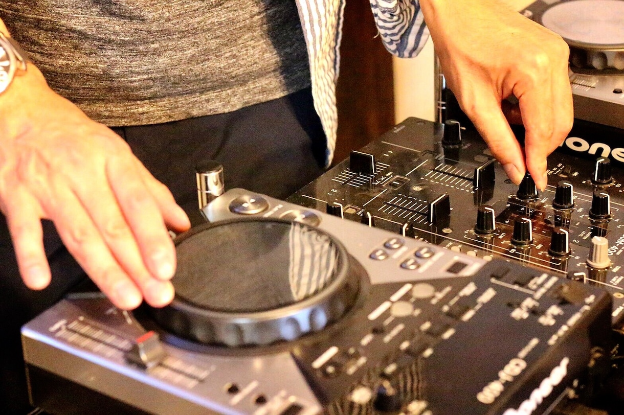 DJ始めてみたい人にデビューまでサポートします 音楽が好きな人、人前で何かをしたい人、友達の輪を広げたい人へ イメージ1