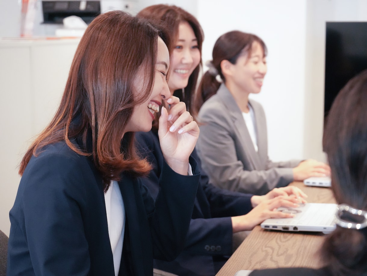 安心の女性カメラマン◎即返信◎丁寧に対応します 若さを活かした、今どきで自然な一枚を。 イメージ4