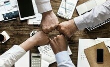 開発会社の見積を確認します 見積・仕様・開発方針を第三者目線で確認 イメージ1
