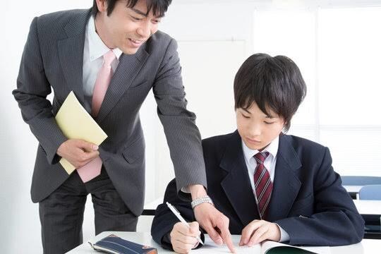 お子さんのお勉強をサポートします 塾バイト経験のある大学生が勉強のサポートをします。 イメージ1