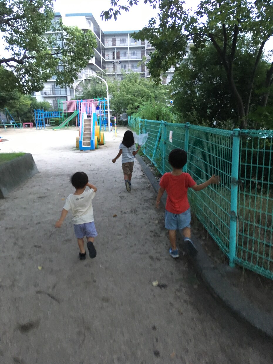 どんなことでも話聞きます。相談のります 37歳男　ハンドメイド革製品ブランド経営者。2児の父です。 イメージ4