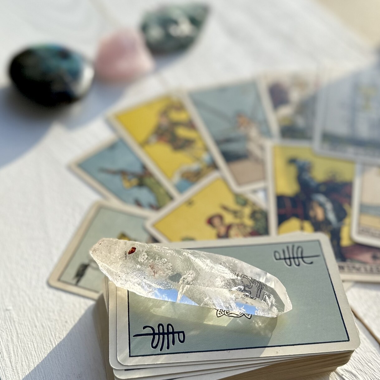 ワンコイン☆彡大満足☆タロットカードで占います 2枚のタロットカードから読み取りメッセージをお届けします イメージ4