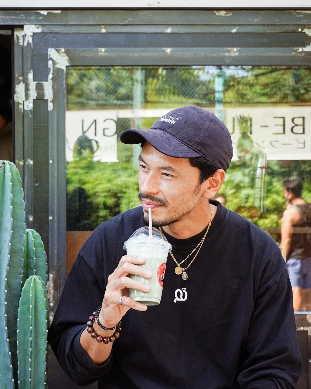 グッとくる雰囲気のプロフィール写真を撮ります 【SNS・HPで使えるプロフィール写真を最短即日でお渡し】 イメージ4