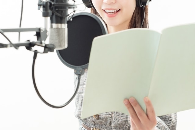 クセつよ女性ボイス♪ナレーション・キャラ声承ります ひとくせある声色と確かな演技力で動画に魅惑のエッセンスを♪ イメージ1