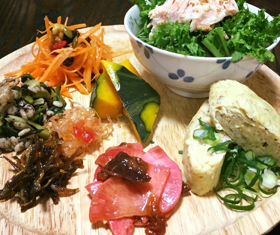 身近な食材で体質改善！カラダ・肌の悩み解決します 肌や冷え、女性特有のカラダの悩みをカンタンにコントロール！ イメージ1