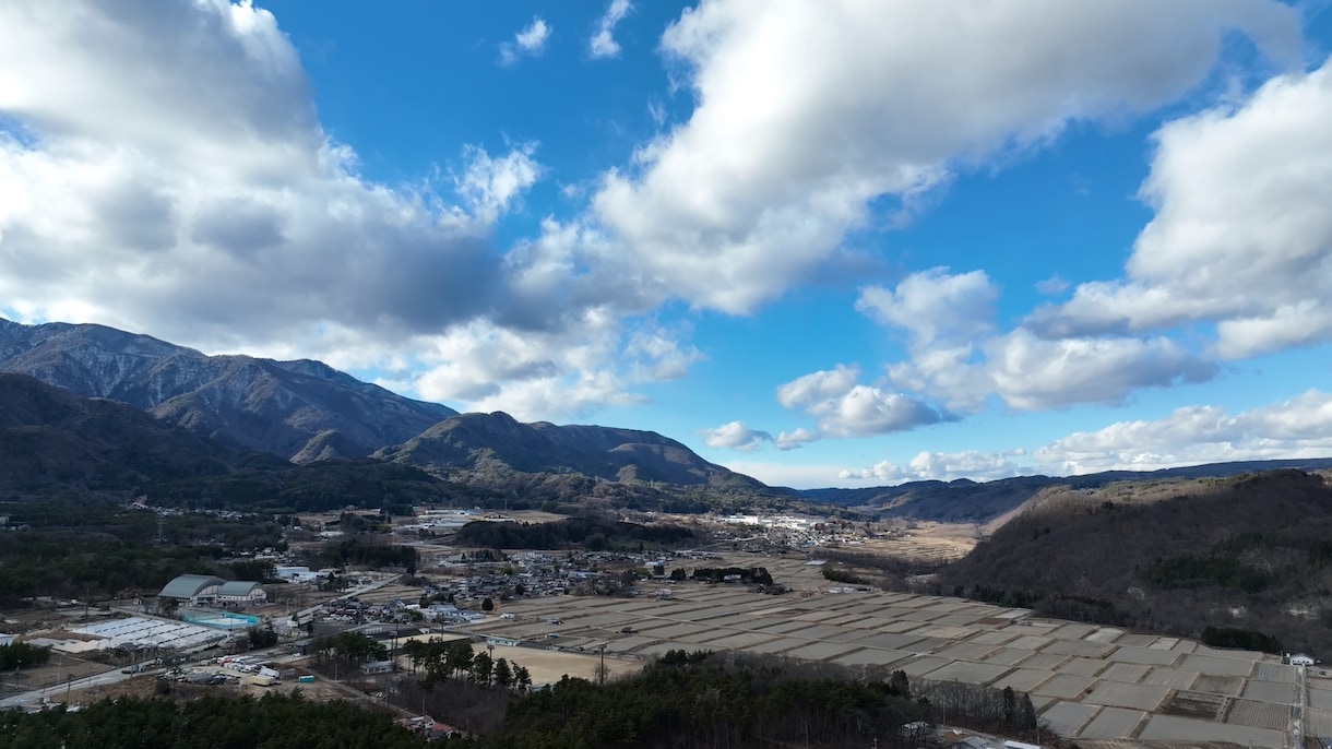 低価格！ドローンを使用し空撮代行します 動画の素材、企業PR,MV、PVその他、空撮代行します。 イメージ4