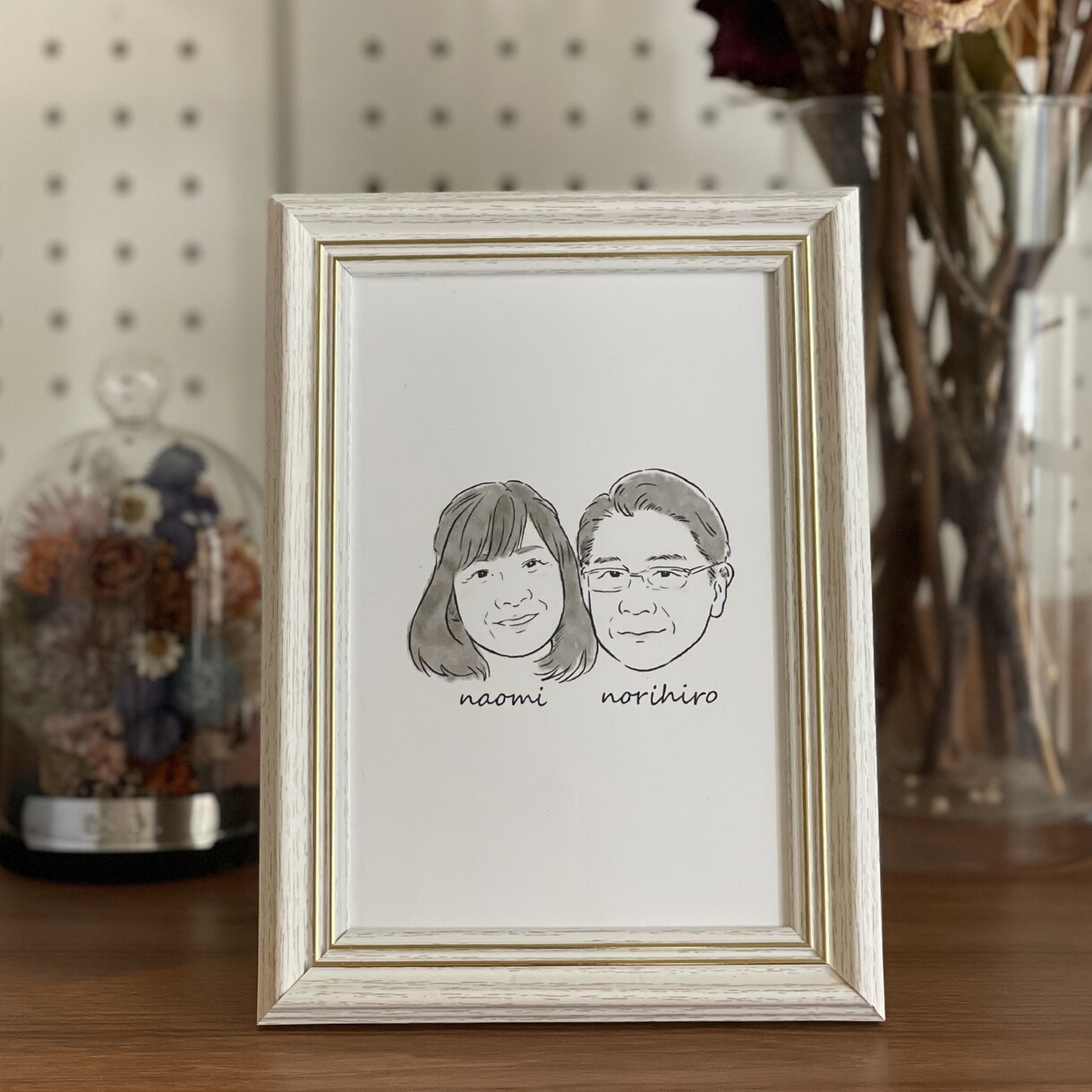 プレゼントや記念に…オシャレな似顔絵描きます オシャレでシンプルな画風でお部屋のインテリアにも！ イメージ2
