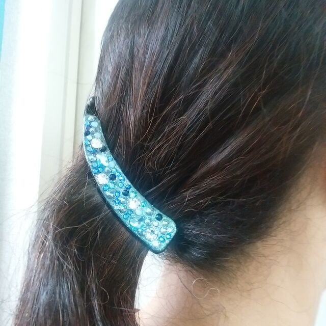 スワロフスキーのバナナクリックをつくります ゴージャスな輝きのヘアアクセサリーオーダーメイドで イメージ2