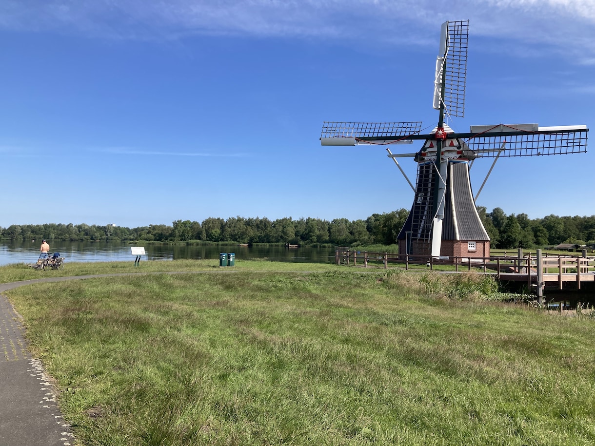 オランダ移住を検討している方のご相談に応じます 食品会社スイス駐在員、その後県庁を退職後オランダ移住した主夫 イメージ1