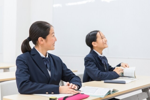 小学1年生〜中学生3年生の方向けに解説します 学習塾の教育事業部長をしています！分かりやすくをモットーに！ イメージ2