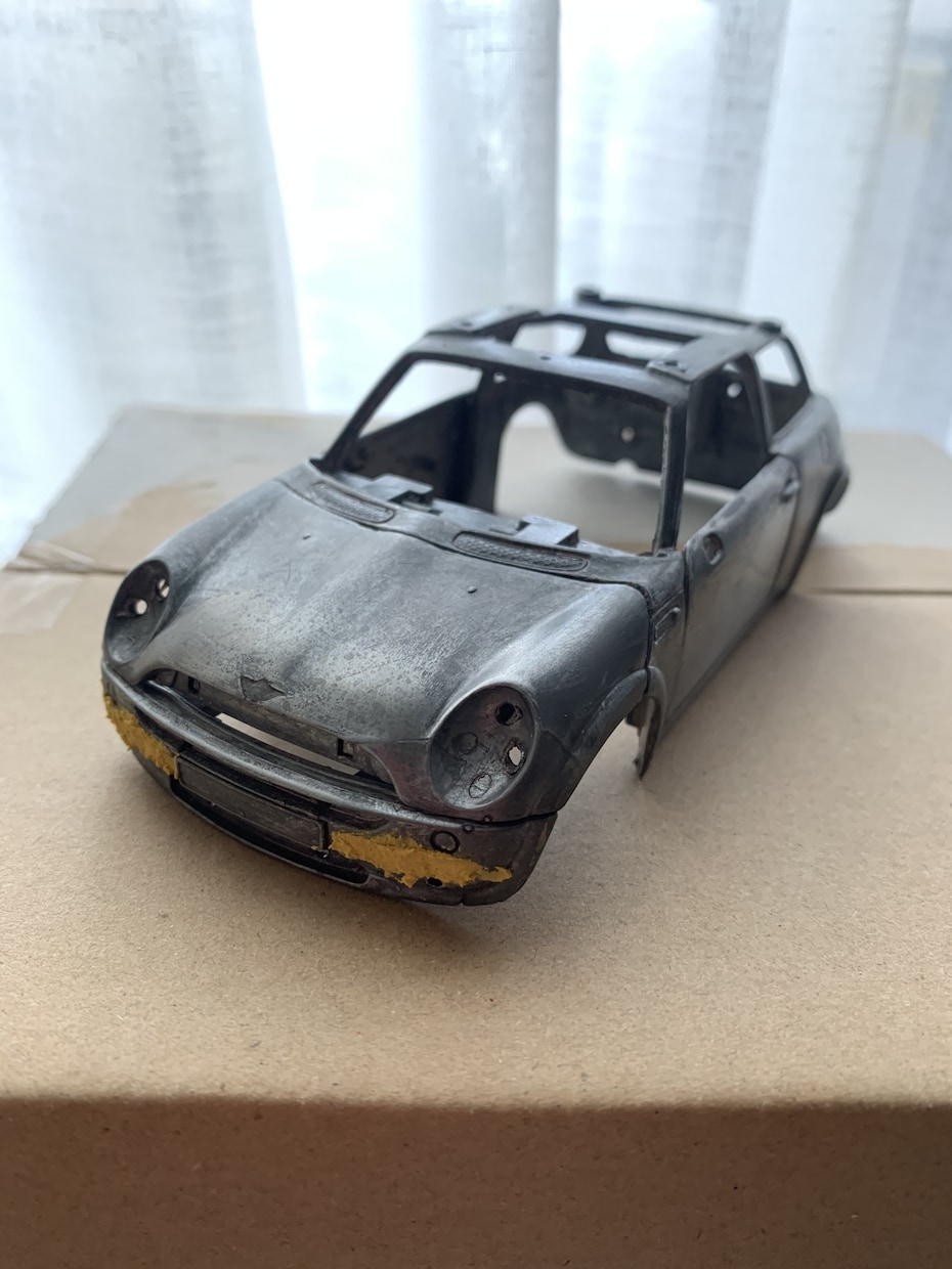 ミニカー(1/43など)のカラー変更をいたします 昔乗っていた想い出の一台をリビングにいかがでしょうか？ イメージ7