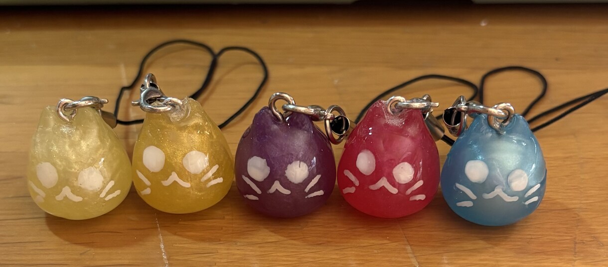 カラフル猫のストラップお作りします カラフル猫のストラップをオーダーでお作りします。 イメージ1