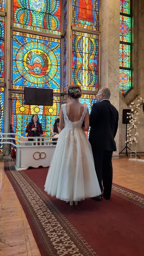 30代40代の結婚出来ない男性をサポートします 日本人がモテる中央アジアの女性との出会いや結婚までをご案内 イメージ7