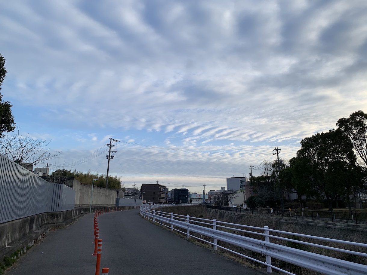 空の綺麗な写真の撮るコツ、教えます スマホで誰でも簡単に、綺麗な空の写真が取れるようになります イメージ3