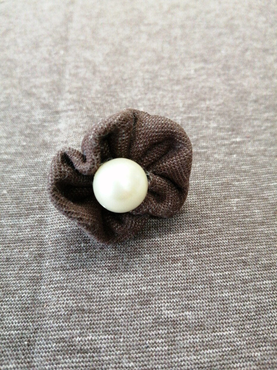 秋から冬にかけてのオシャレマスク制作します イヤリングとマスクのセットでコーディネートしました。 イメージ5