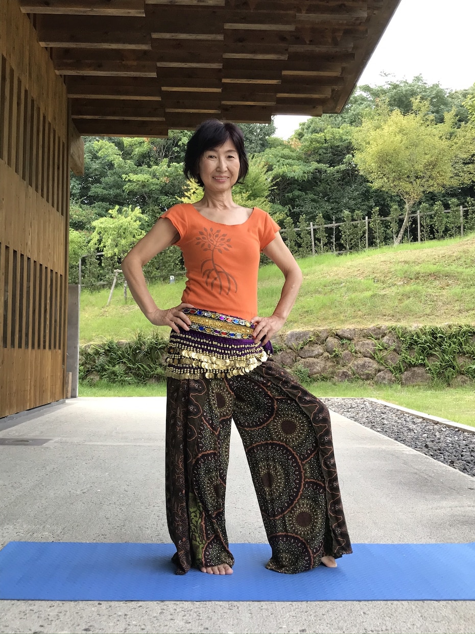 美ボディをめざす！♪ベリーエクササイズをします ウエスト周りを中心に解して、楽しみながらインナーマッスル作り イメージ1