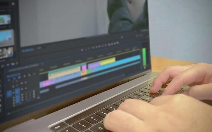 10分未満の動画編集をします 編集はテロップのみですカットの作業をしといてください イメージ1