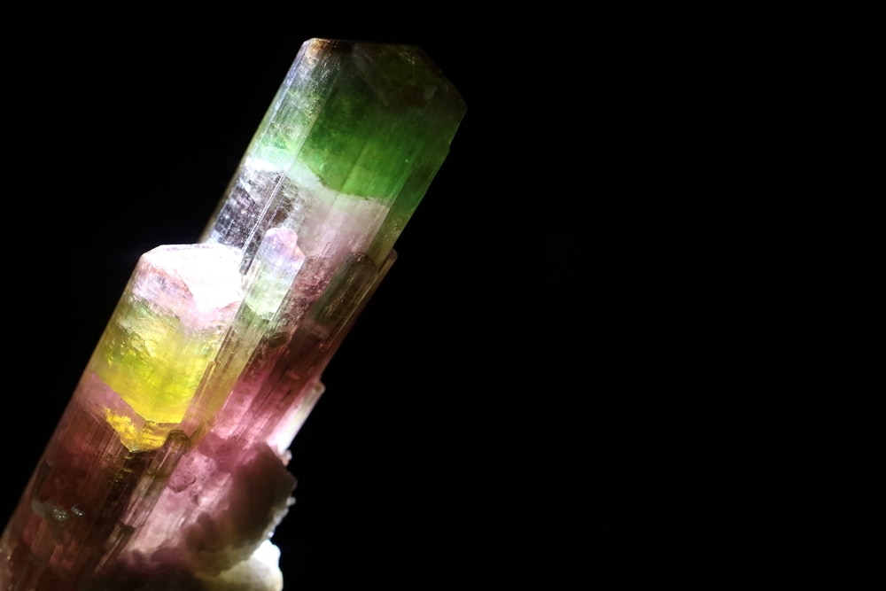 あなたを守る運命の宝石をスリランカ数秘で導きます 生まれた日に秘められた、あなただけの守護石があります。 イメージ6
